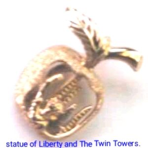 Vintage- New York City skyline w/Liberty , Travel Charm / Pendant